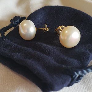 12mm - 13mm Button Pearl Earrings